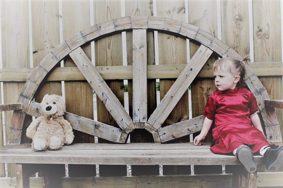 girl-1825353_960_720